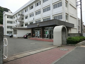 Junior high school. 1200m to Yokosuka Municipal lintel junior high school (junior high school)
