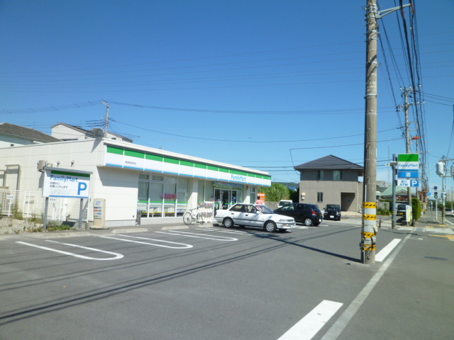 Convenience store. FamilyMart Yokosuka Nagasaka shop until the (convenience store) 491m