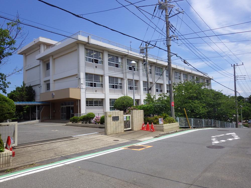 Junior high school. 1190m to Yokosuka Municipal Nagai Junior High School