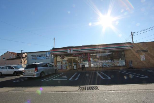 Convenience store. 709m to Seven-Eleven Yokosuka Nagai 3-chome