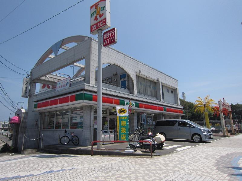 Convenience store. 963m until Thanksgiving Kurihama Port before shop