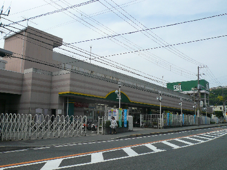 Supermarket. 337m until FUJI Nobi store (Super)