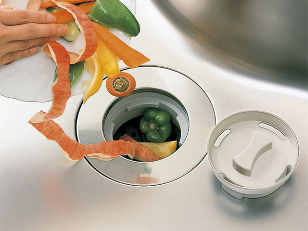 Other.  [disposer] Garbage to sink drain outlet. If you put the switch while as it is the lid flowing water, Garbage is sent to be ground treatment tank. Friendly to the environment because the garbage is reduced, In addition also helps to reduce odor. (Same specifications ※ Some things that can not be crushed)