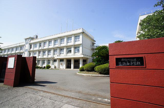 high school ・ College. 1365m to the Kanagawa Prefectural Oppama high school