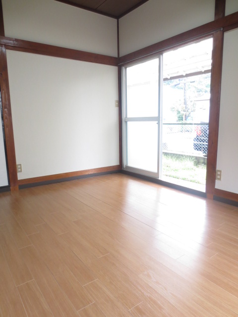 Living and room. Change from Japanese-style rooms to Western-style room