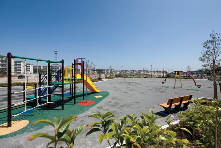 Sale already cityscape photo. Located in the center "Sansapaku" Because the large park that we arranged a playground equipment, It is ideal as a place of exchange between the children. Adjacent to the "autonomy Hall" is, Disaster prevention stockpile warehouse is also equipped with a large-scale disaster prevention products such as Goemonburo and hypothesis toilet.