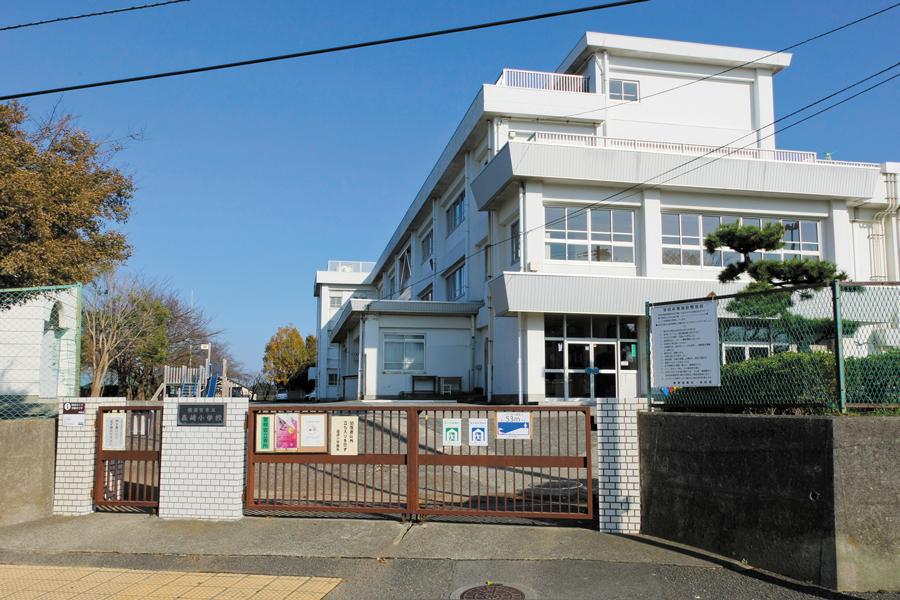 Primary school. Morisaki until elementary school 10m