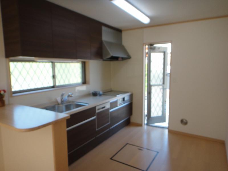 Kitchen. About 14 quires of LDK.