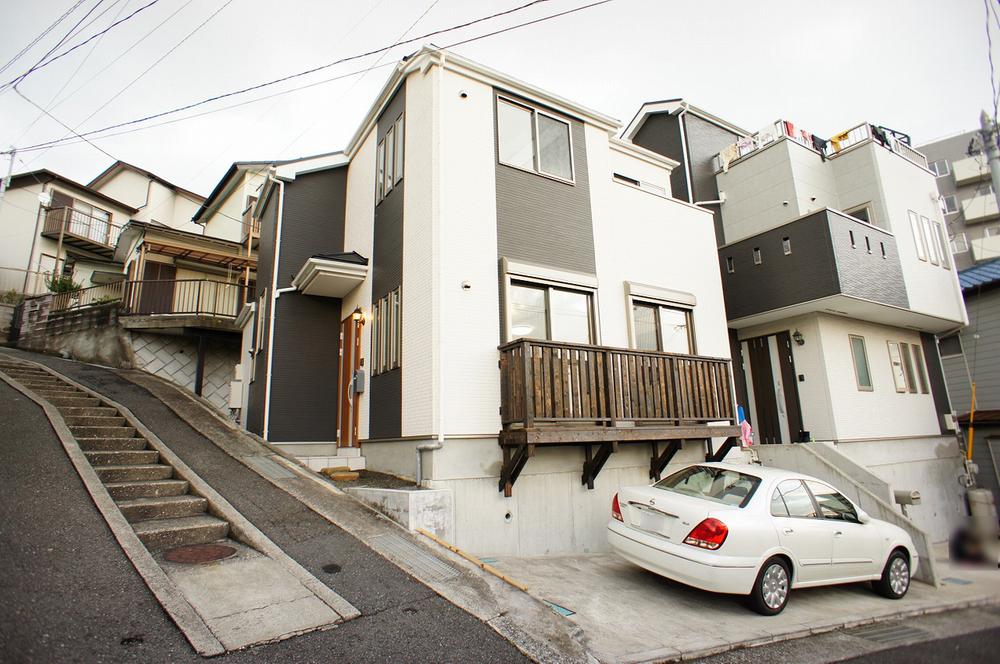 Local appearance photo. Local (12 May 2013) Shooting, Yang hit per southwest corner lot ・ Ventilation with good.
