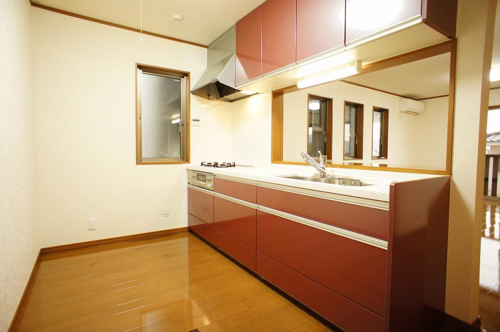 Kitchen. Indoor (12 May 2013) Shooting, Exchange is settled with a new system Kitchen.
