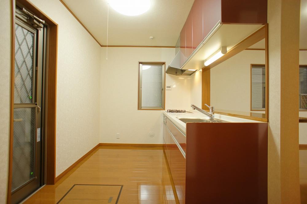 Kitchen. Indoor (12 May 2013) Shooting, Kitchen space with a back door.