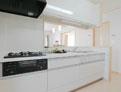 Same specifications photo (kitchen). Is not attached furniture, etc.