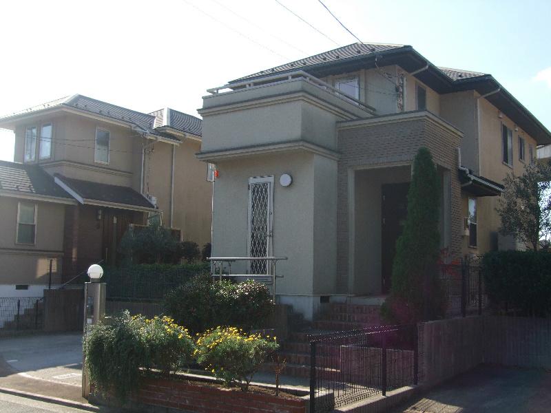 Local appearance photo. It is a photograph of the northeast side. 