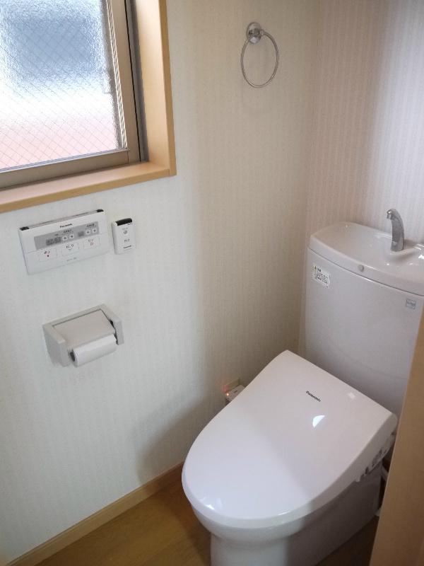 Toilet