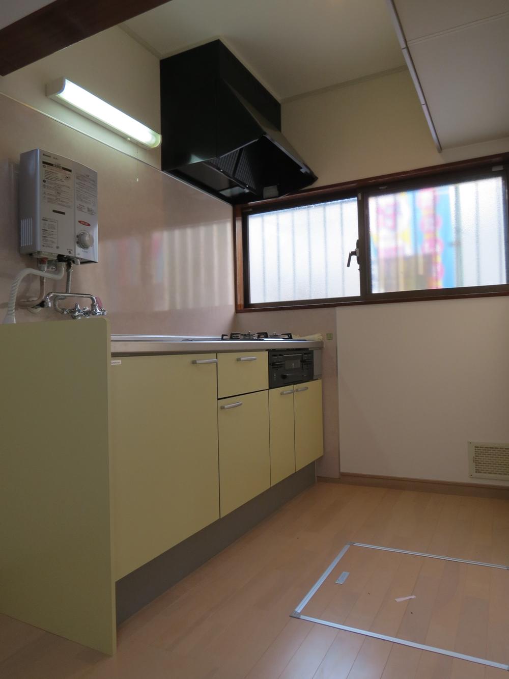 Kitchen. Room (May 2015) Shooting