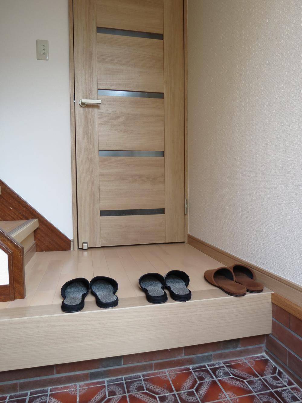 Entrance. Local (May 2015) Shooting