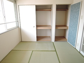 Living and room. Japanese-style room 4.5 Housing wealth!