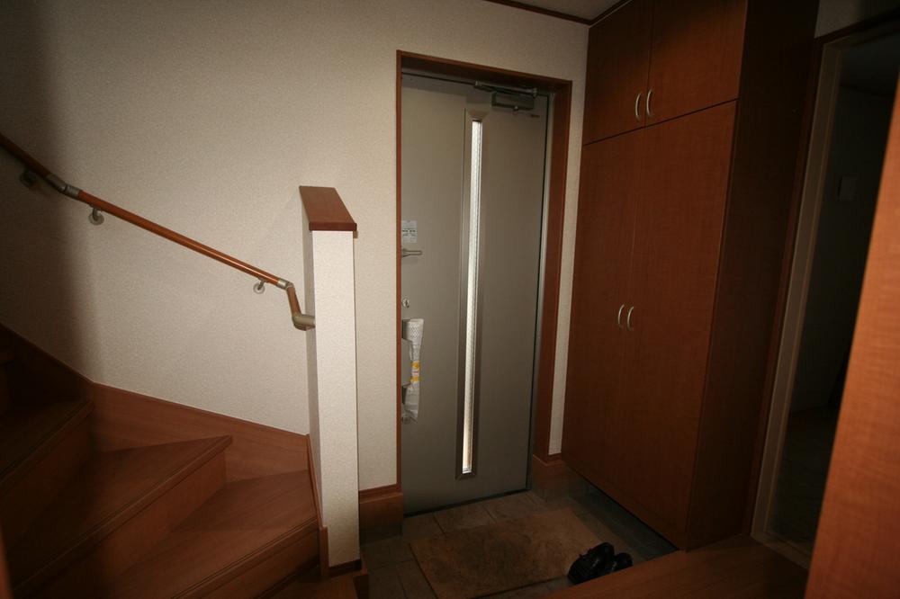 Entrance. Indoor (10 May 2013) Shooting