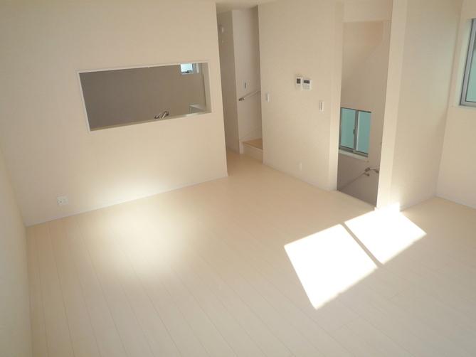 Living. Indoor (10 May 2013) Shooting