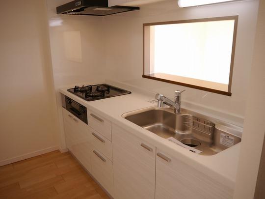 Kitchen. System kitchen, New replaced..