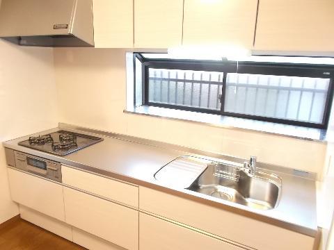 Kitchen. System kitchen new goods exchange settled.