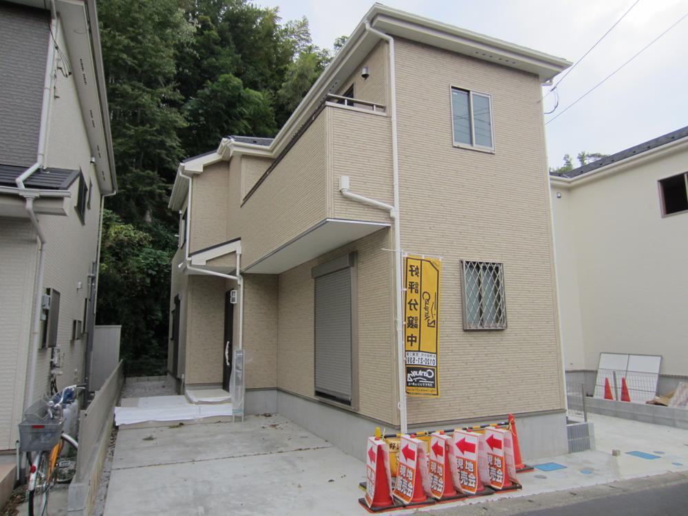 Local appearance photo. 3 Building site (October 2013) Shooting