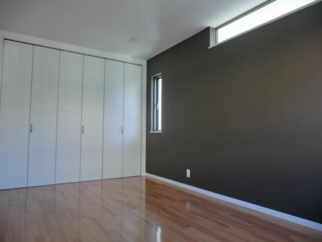 Non-living room. Indoor (12 May 2013) Shooting