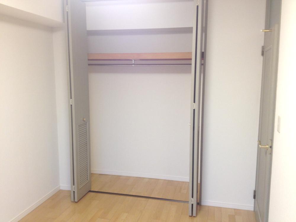 Receipt. Local (12 May 2013) Shooting