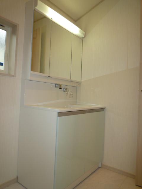 Wash basin, toilet. Basin with a storage capacity