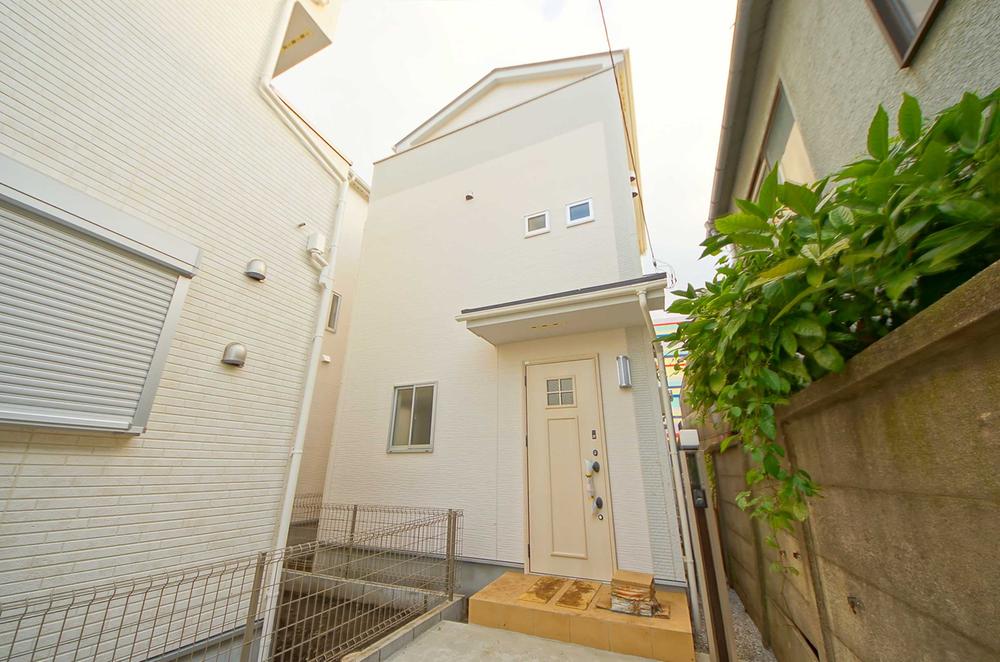 Local appearance photo. Local (11 May 2013) Shooting, It is ready-to-move-in per building completed already.