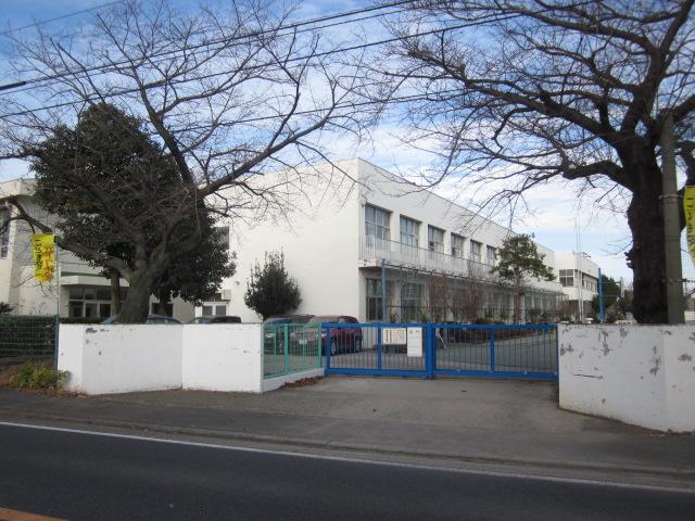 Primary school. Zama Municipal Sagamigaoka a 13-minute walk up to 1000m elementary school to elementary school it is happy