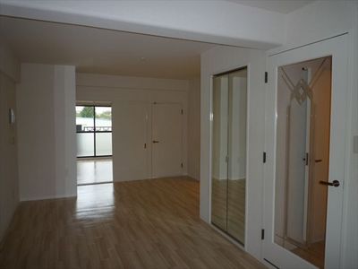 Living and room. Room 1