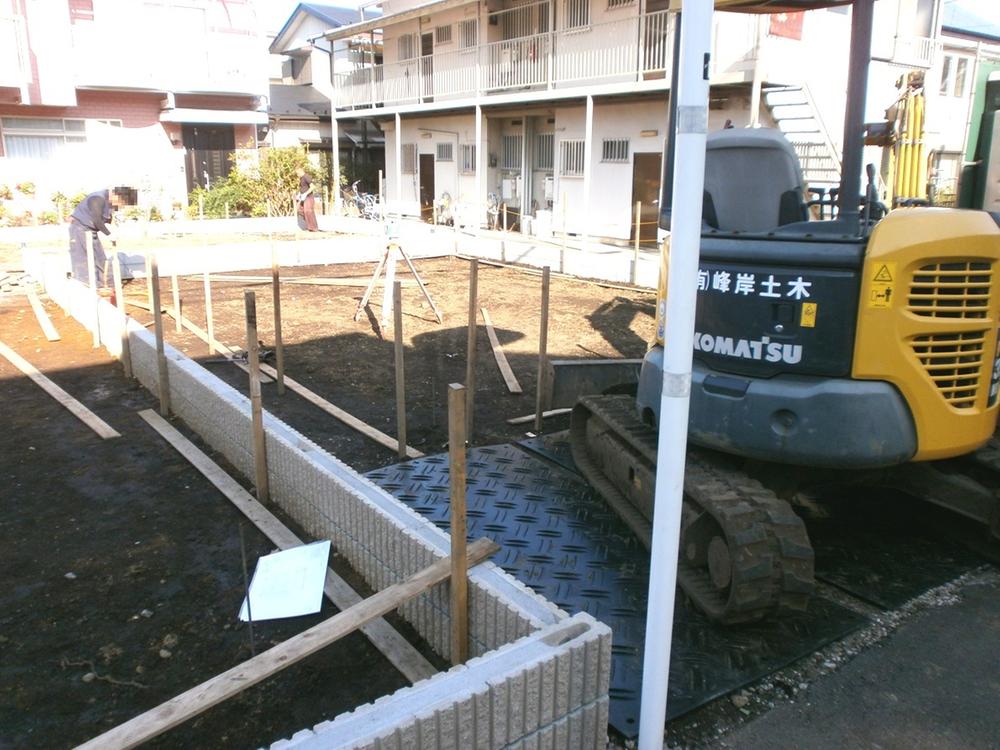 Local appearance photo. Local (11 May 2013) Shooting