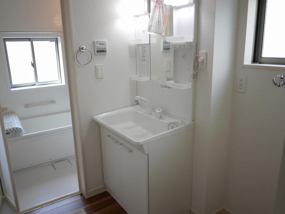 Same specifications photos (Other introspection)