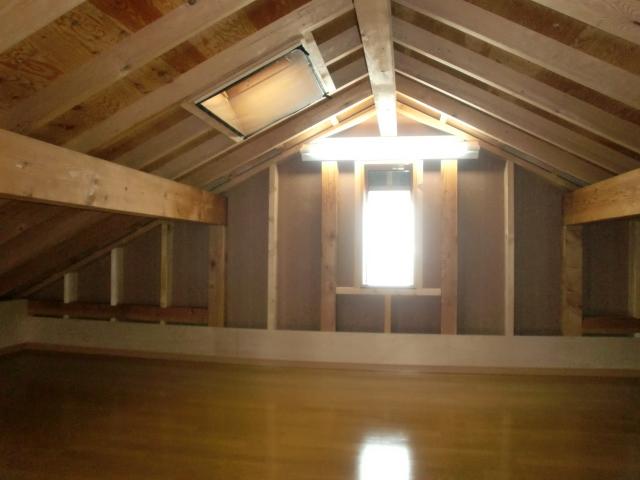 Other. Attic storage (1)