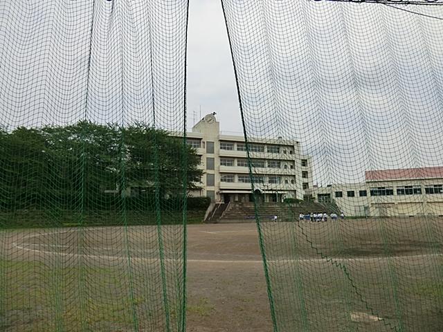 Junior high school. Zama City Minami until junior high school 478m