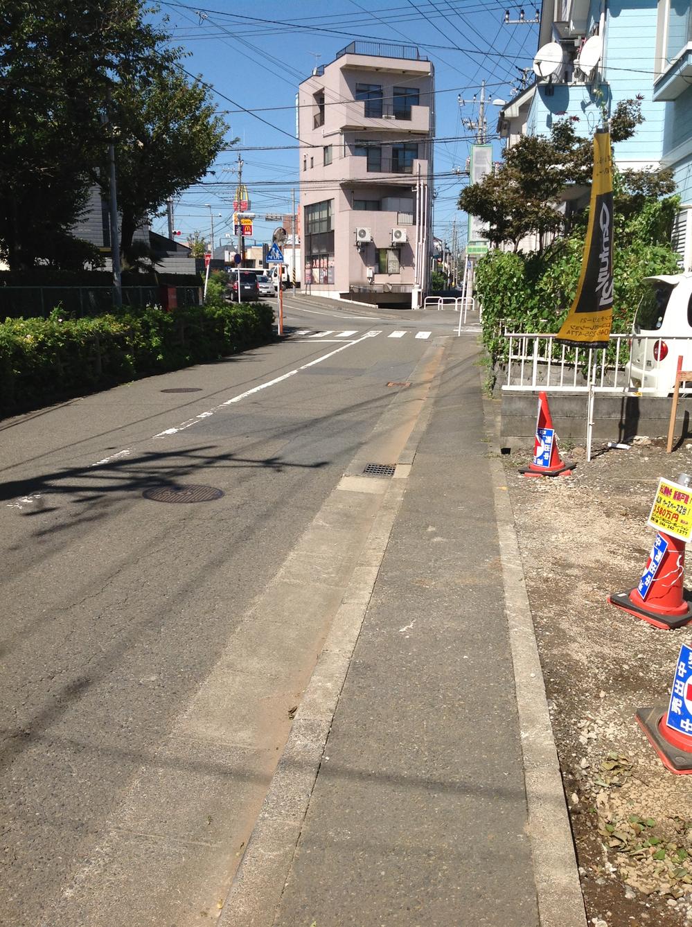 Local photos, including front road. Local (09 May 2013) Shooting