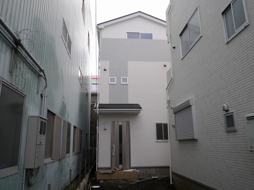 Local appearance photo