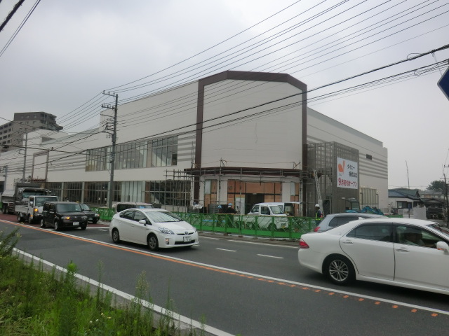 Supermarket. Daiei, Inc. Sobudai store up to (super) 789m