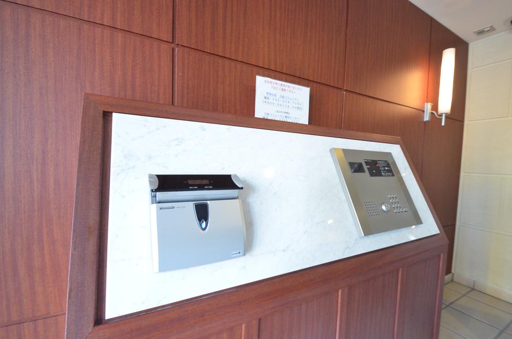 Entrance. Security also is sufficient fingerprint with authentication to auto-lock ☆