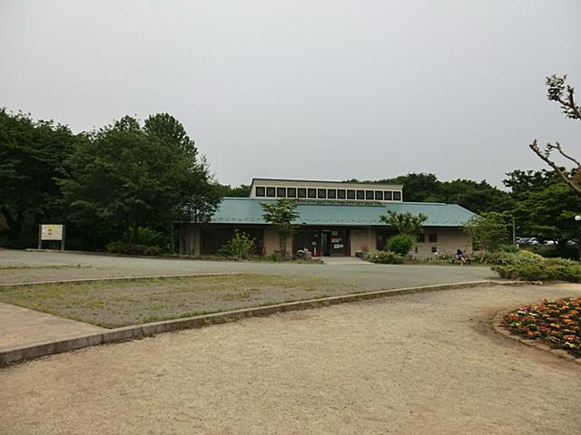 park. 360m until Prefectural Zama Yato Mountain Park