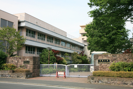 high school ・ College. Sagami High School with Tokai University ・ Middle School (high school ・ NCT) to 991m