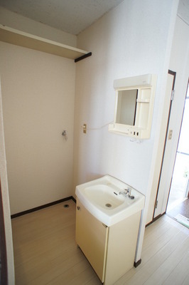 Washroom. It is also a comfortable preparation of a busy morning so independent washbasin