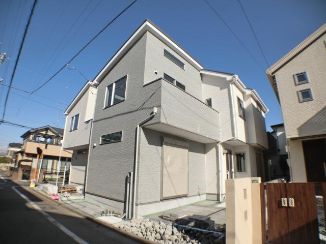 Local appearance photo. Appearance (12 May 2013) Shooting