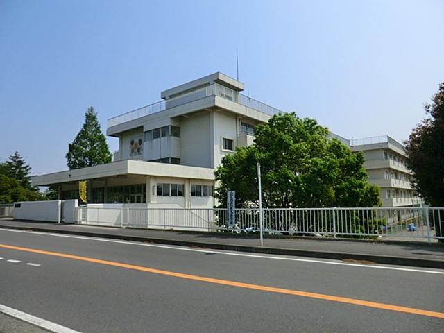 Primary school. Zama Municipal Tatsunodai to elementary school 732m