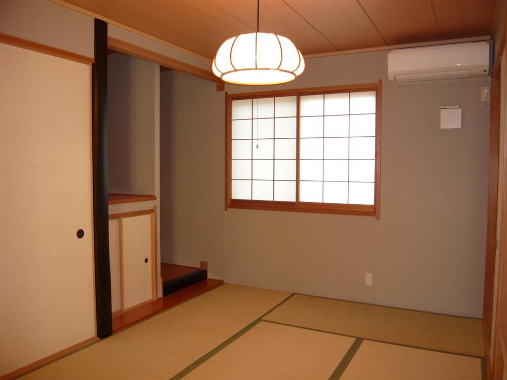 Other introspection. Japanese style room