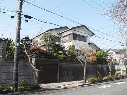 Local appearance photo