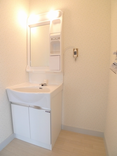 Washroom. Washbasin new ・ Indoor washing machine Storage