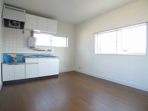 Living and room. There are three places in the window is a bright living kitchen.