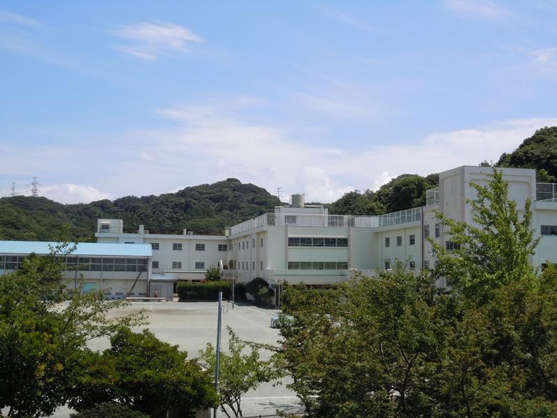 Primary school. Ikego until elementary school 500m